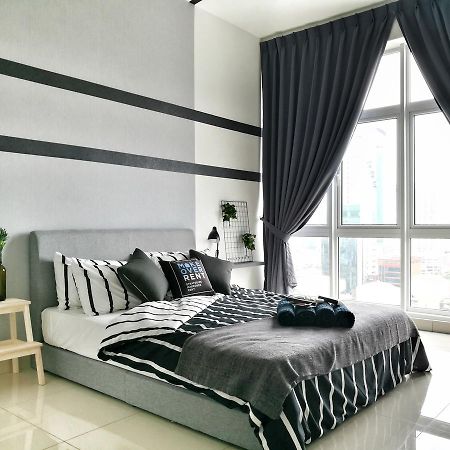 Kitolo Home @ Twin Galaxy 02, Jb星梦奇缘studio款 Johor Bahru Exterior foto