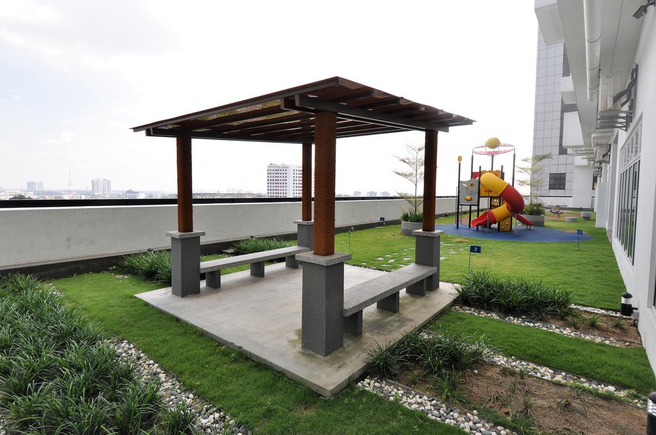 Kitolo Home @ Twin Galaxy 02, Jb星梦奇缘studio款 Johor Bahru Exterior foto